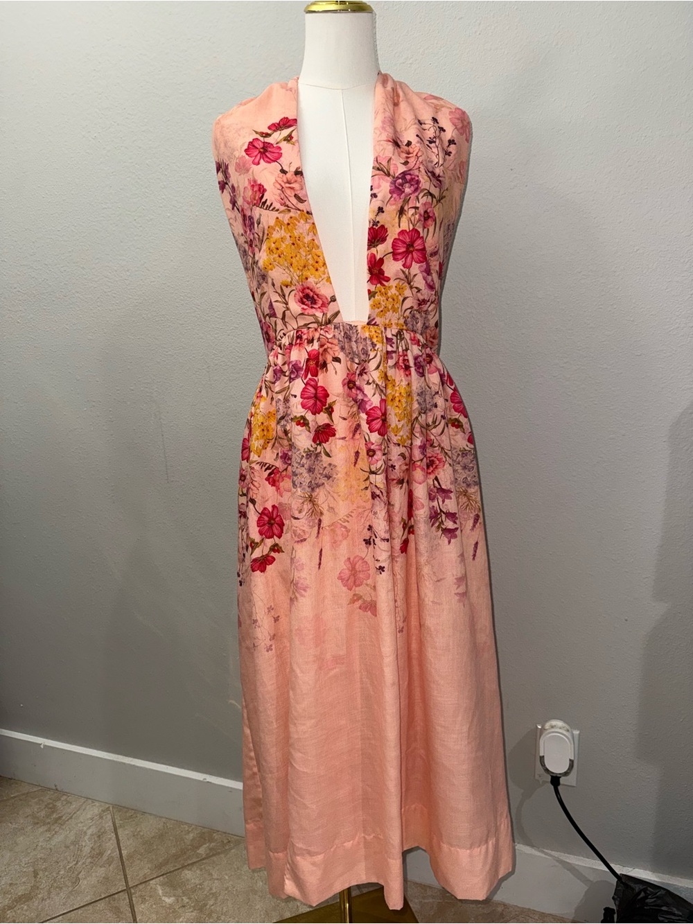 Let Me Be Florentine Halter Midi Dress M FLORAL Anthropologie Peach like color - Picture 7 of 8